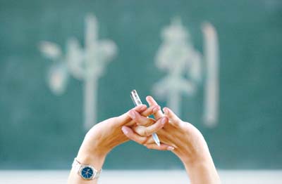 上海市教师资格证笔试准考证下载不了怎么办？