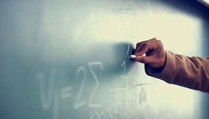 上海教师资格证认定 需要交钱