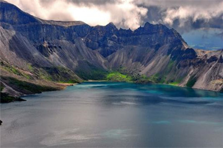 上海教师编制考试难考吗?